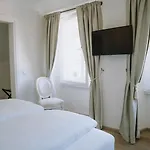 Karolingerhof - Mosel Otel
