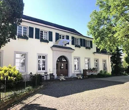 Karolingerhof - Mosel Hotel *