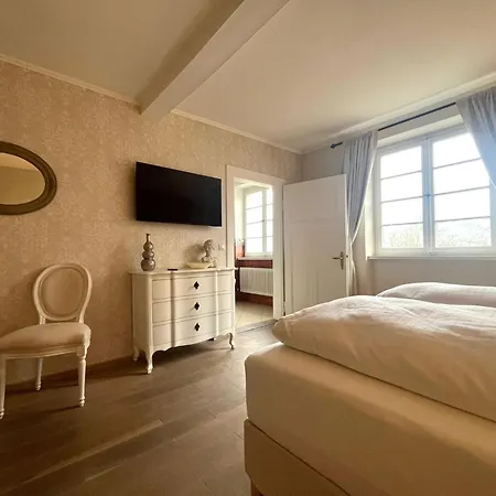 Karolingerhof - Mosel Hotel