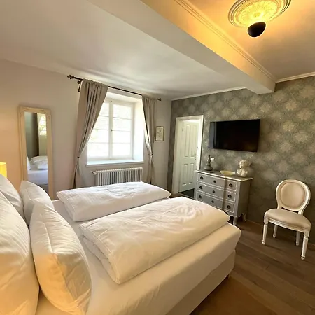 Karolingerhof - Mosel Krov