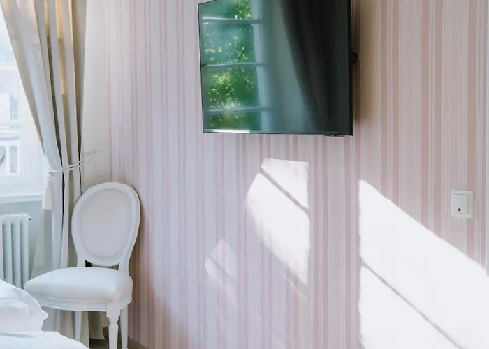 Karolingerhof - Mosel Hotell Kröv