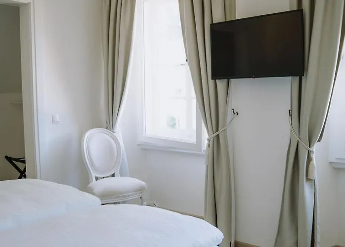 Karolingerhof - Mosel Hotell